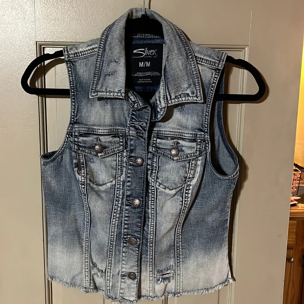 Silver Jeans Co. Vest distressed style - Picture 1 of 5